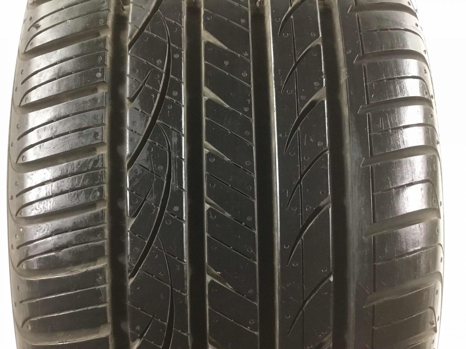 P225/40R18 Hankook Ventus S1 Noble2 92 H Used 8/32nds