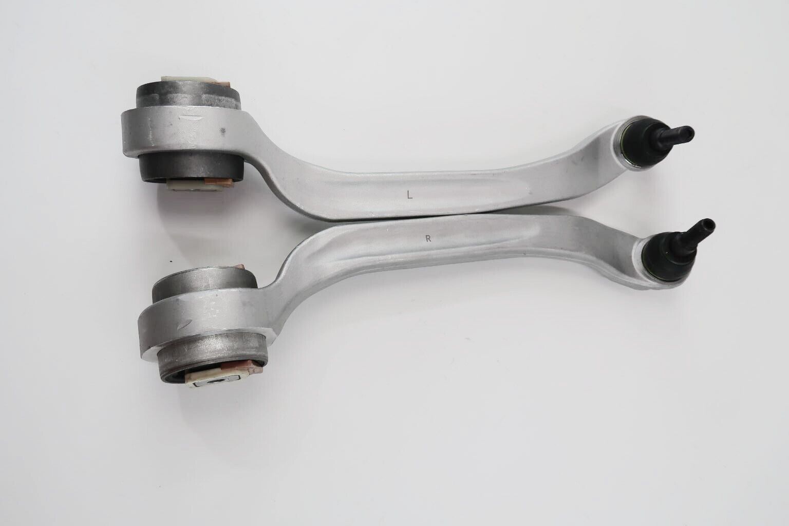 Bentley Gt Gtc Flying Spur left & right rearward suspension control arms