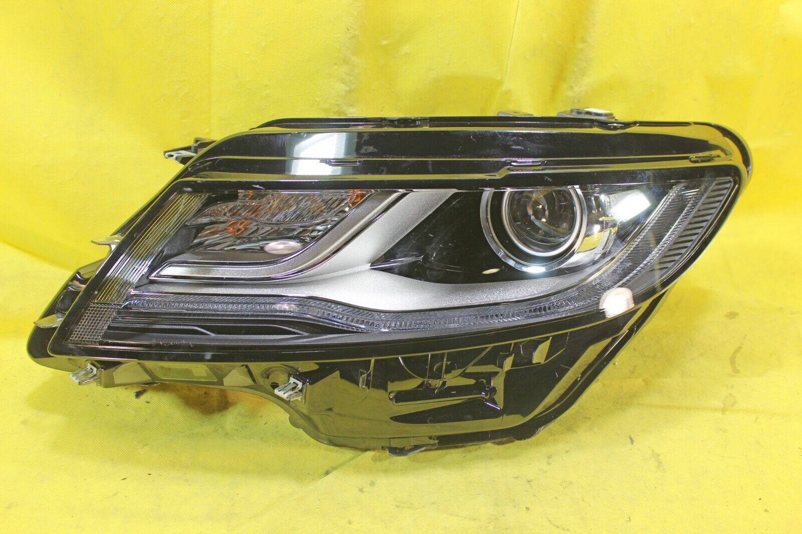LED 2019 19 2020 20 Lincoln MKC Left L/H Driver Headlight OEM - 1 TAB Damage