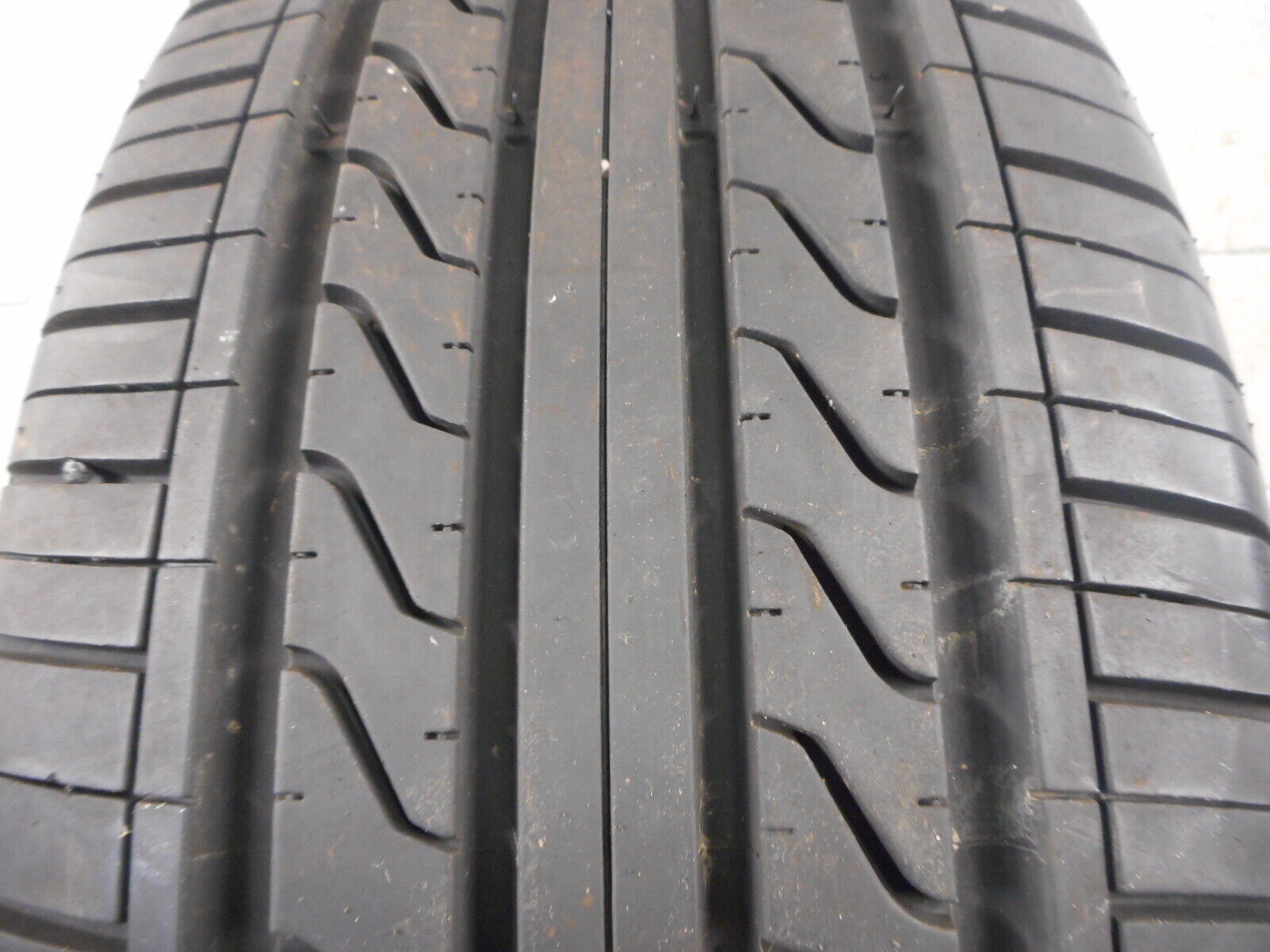 P225/55R16 Starfire RS-C 2.0 95 H Used 9/32nds