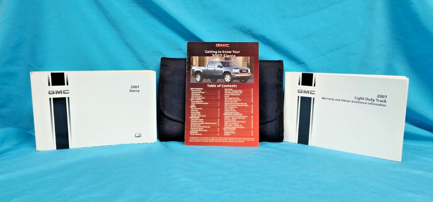 2007 GMC Sierra Owner\'s Manual Set with Case