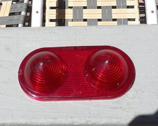 Vintage 1950 1951 1952 Buick Taillight Red Lens Guide R4-51 '50 '51 '52