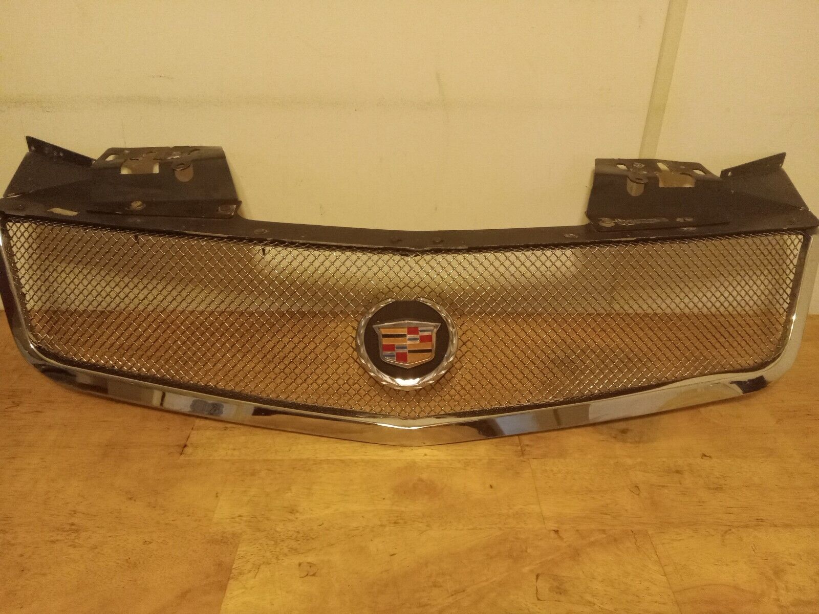 Cadillac STS V  Front Chrome  Grille  With Emblem Nice. USED 2006 -2009