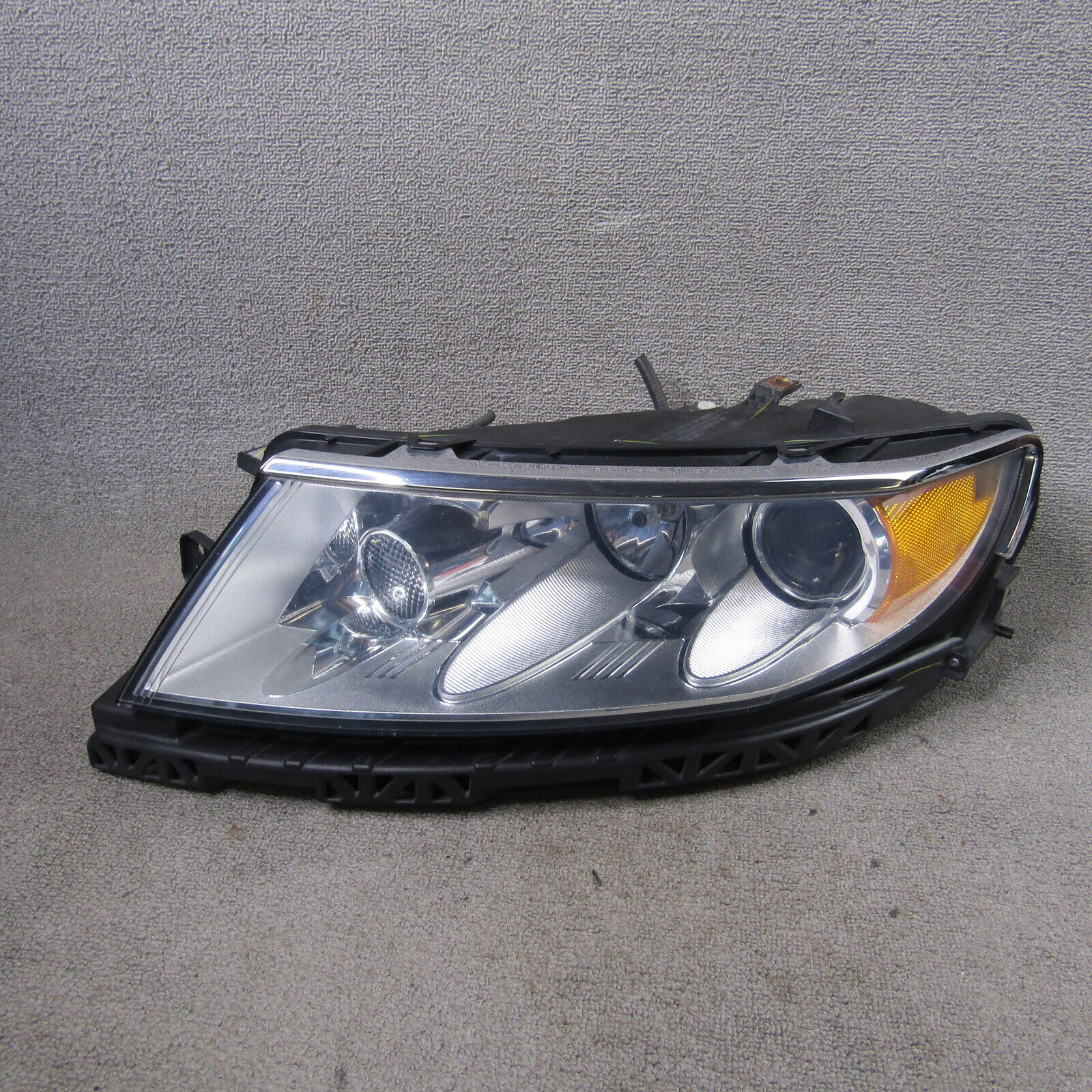 2010-2012 Lincoln MKZ Driver Left halogen headlight assembly TESTED OEM READ DES
