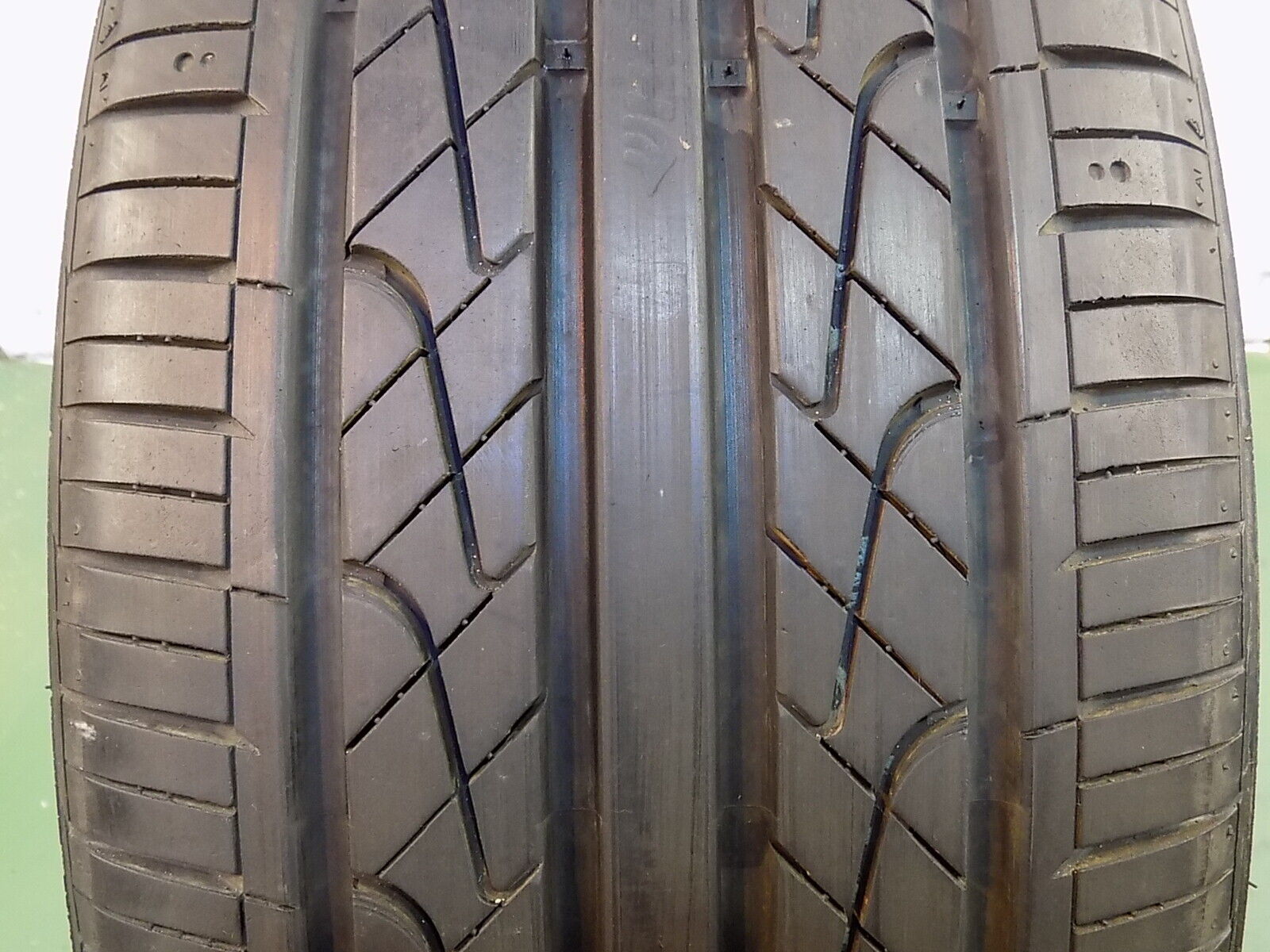 P225/40R18 Hankook Ventus V2 Concept 2 92 W Used 7/32nds