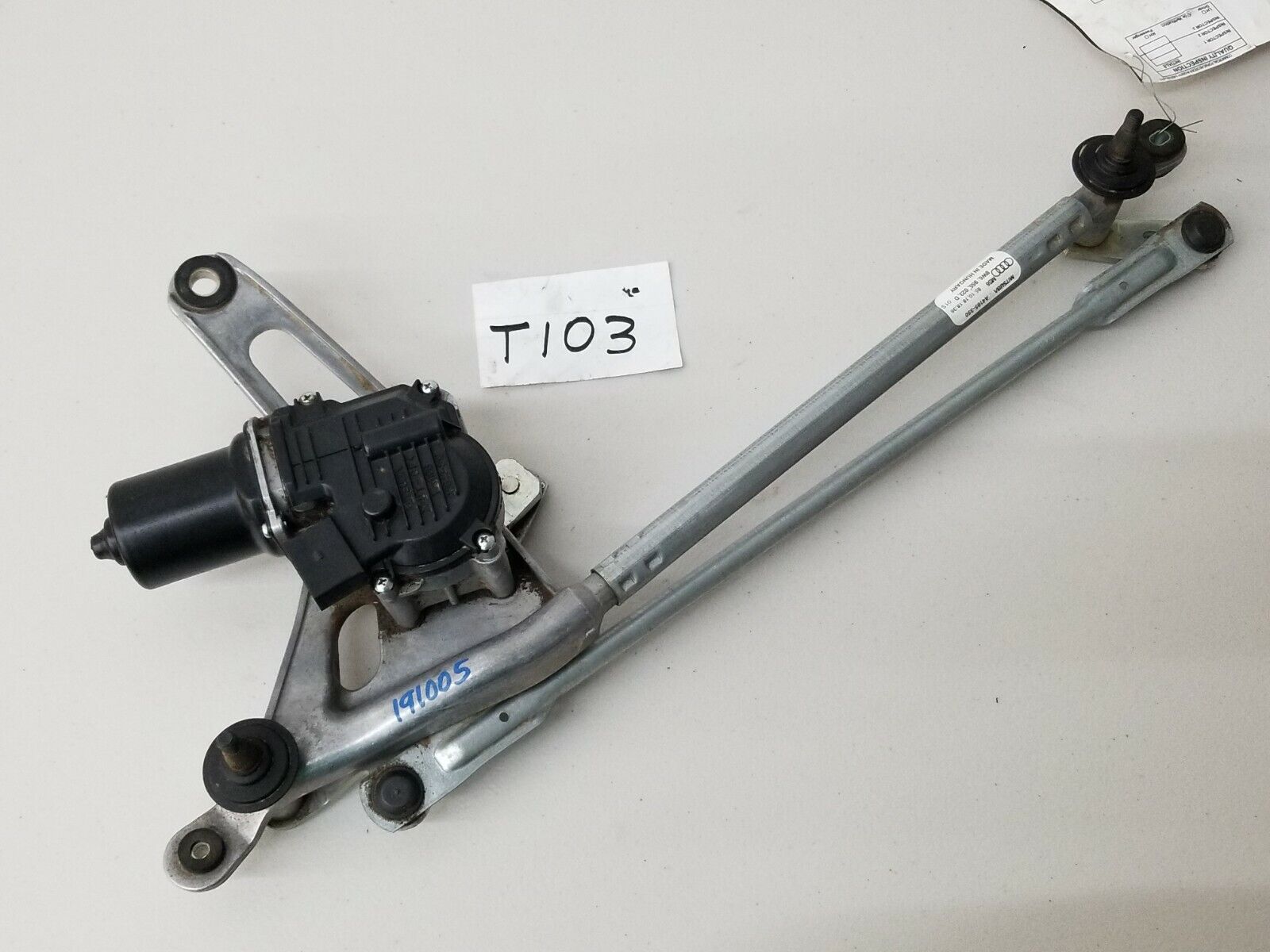 2019 Audi RS5 S5 A5 Front Windshield Wiper Motor Linkage Assembly 8W6955023D OEM