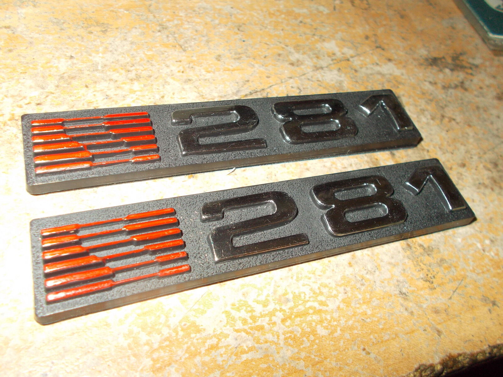 FORD MUSTANG SALEEN HERITAGE MUSTANG 281 S281 H281 EMBLEMS PAIR SALEEN NEW