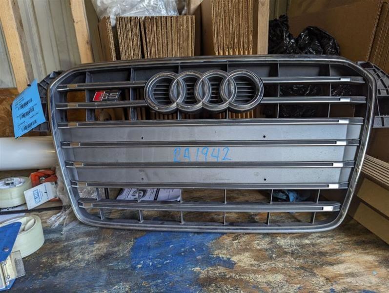 Grille Upper Without Black Optic Package Fits 13-17 AUDI S5 , 8T0853651P1RR    