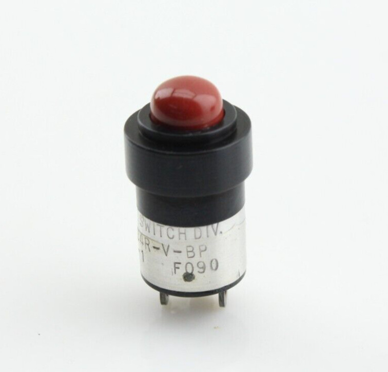 New NOS AIRCRAFT W104MCB4R-V-BP Sealed Red Pushbutton Switch Control Switch Div