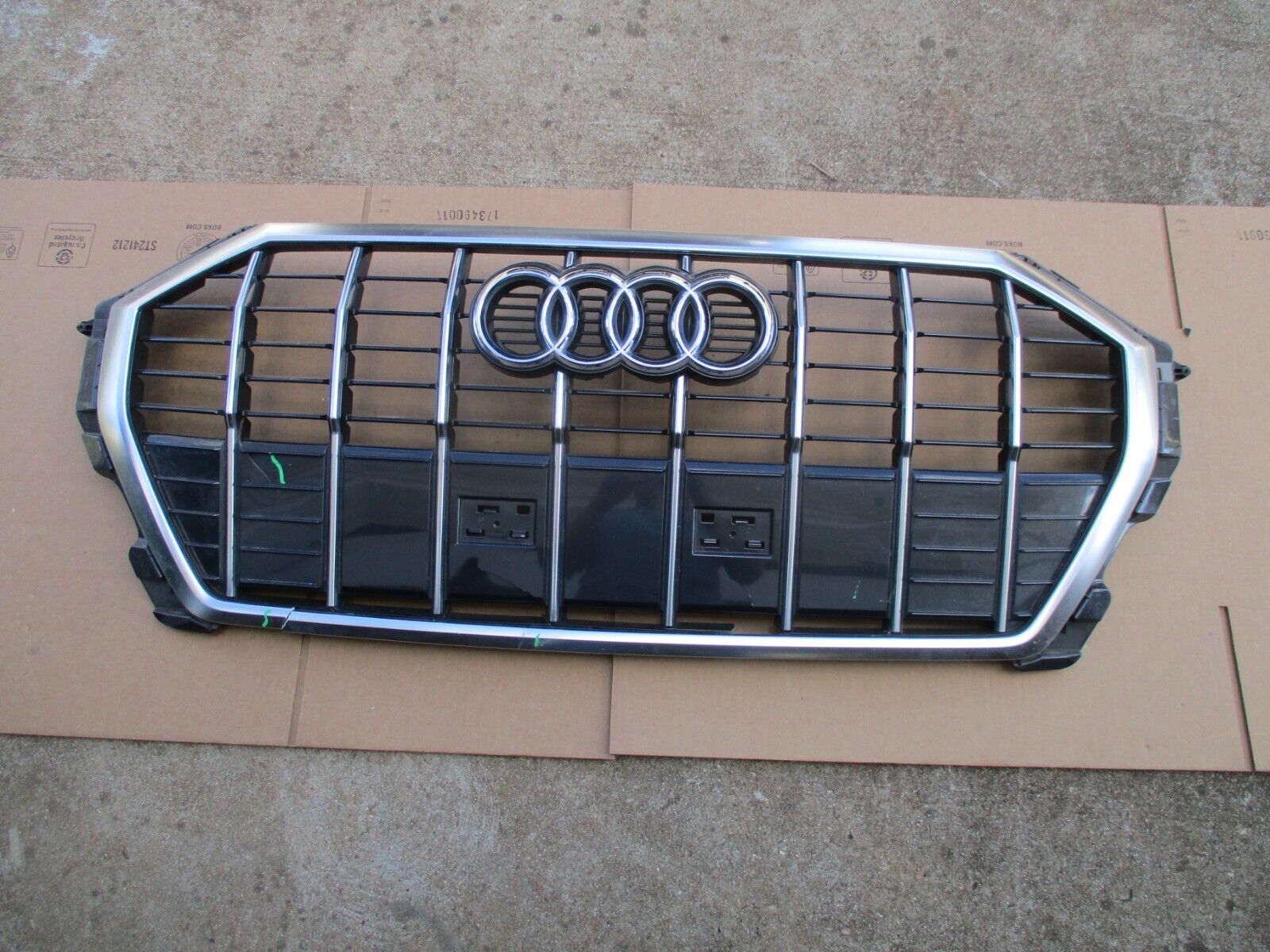 2019 2020 2021 2022 AUDI Q3 FRONT GRILLE GRILL OEM 83A 853 651 E