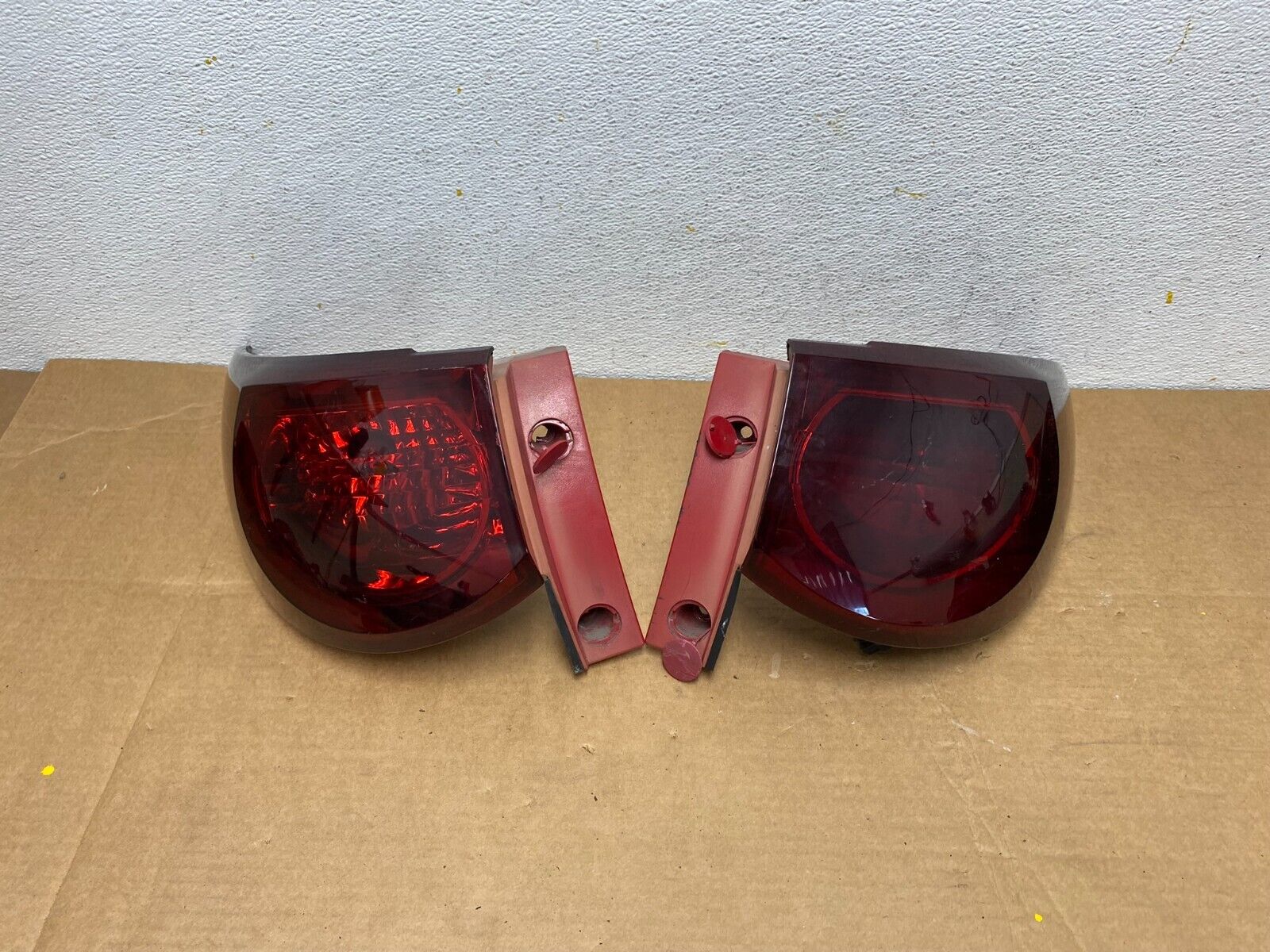 2009 to 2012 Chevrolet Traverse Left+Right Set Smoked Tail Lights Oem 702P DG1